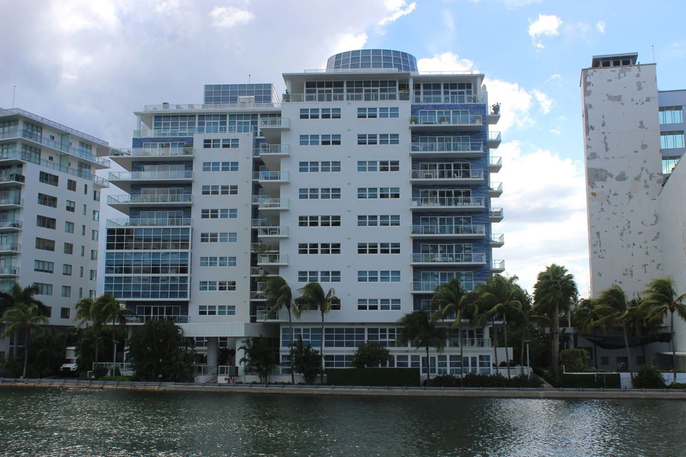 Spear at Aqua condo main photo